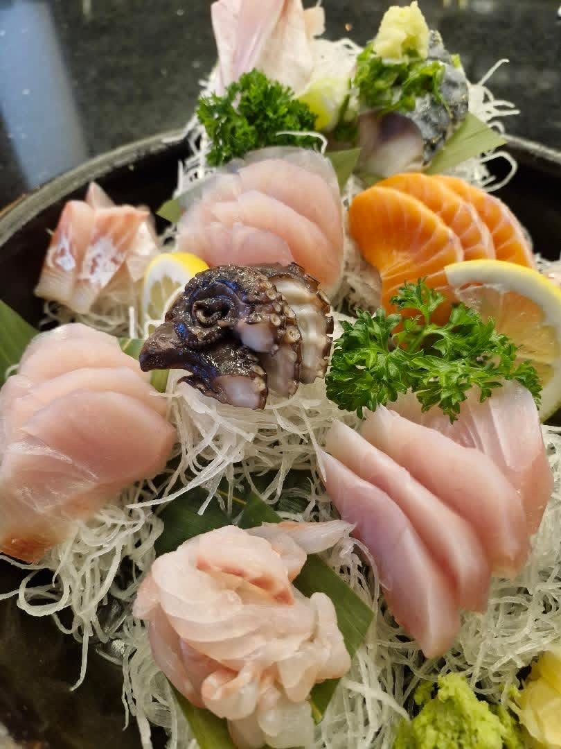 A close look at the food